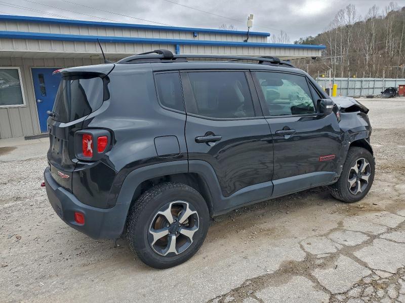 Фото 3 - JEEP RENEGADE