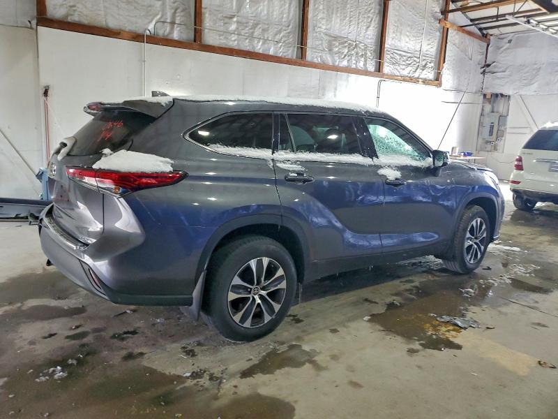 Фото 3 - TOYOTA HIGHLANDER