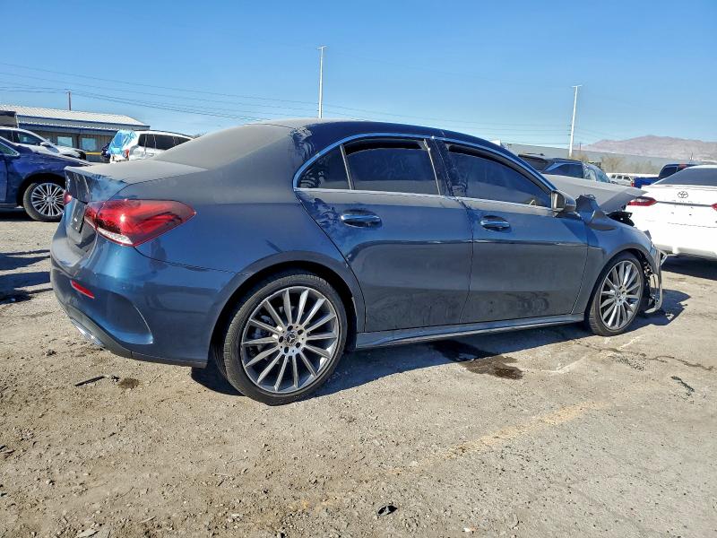 Фото 3 - MERCEDES-BENZ A-CLASS