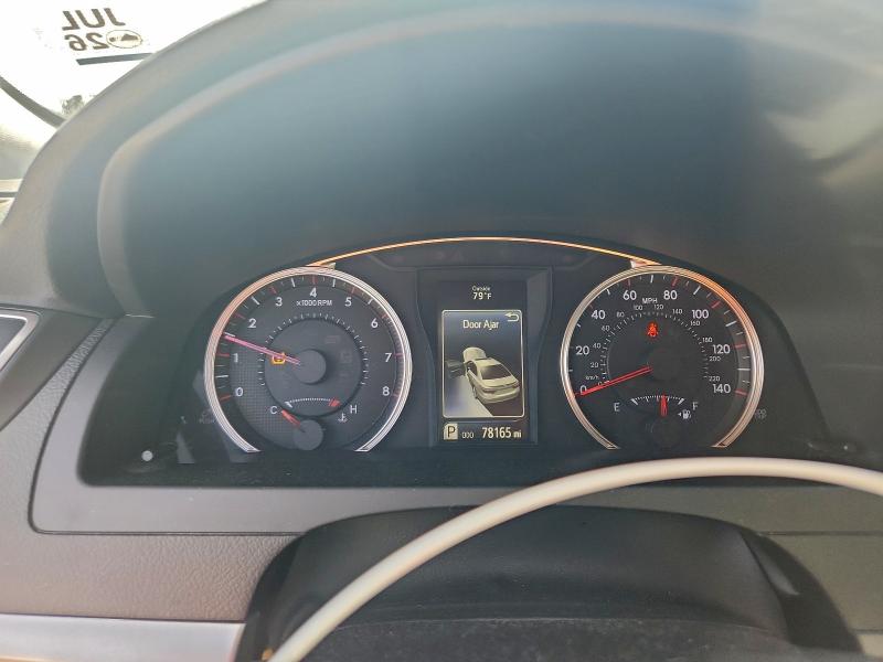 Фото 9 - TOYOTA CAMRY