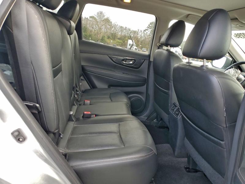 Фото 11 - NISSAN ROGUE