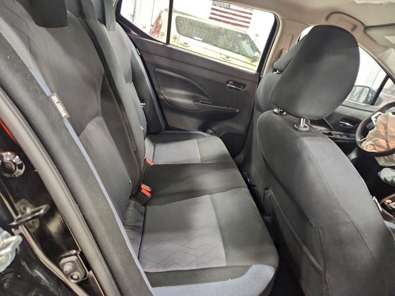 Фото 10 - NISSAN VERSA