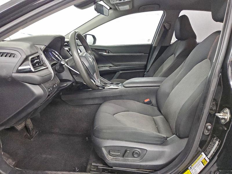 Фото 7 - TOYOTA CAMRY