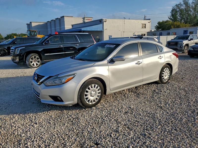 Фото 1 - NISSAN ALTIMA