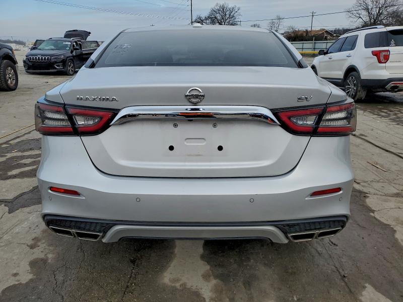 Фото 6 - NISSAN MAXIMA