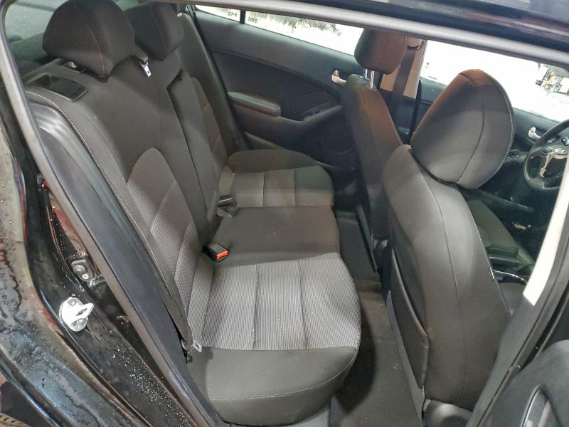 Фото 11 - KIA FORTE