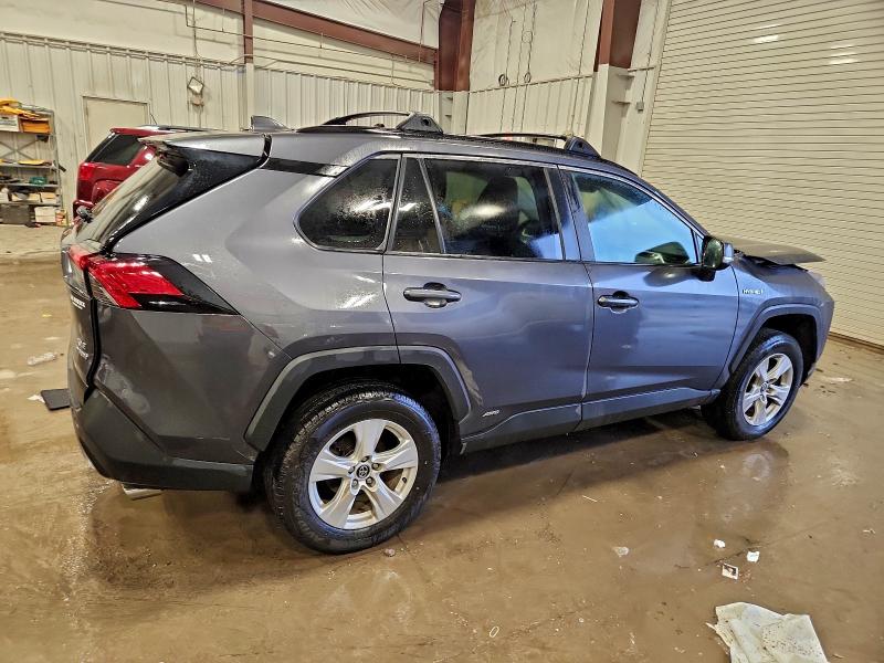 Фото 3 - TOYOTA RAV4