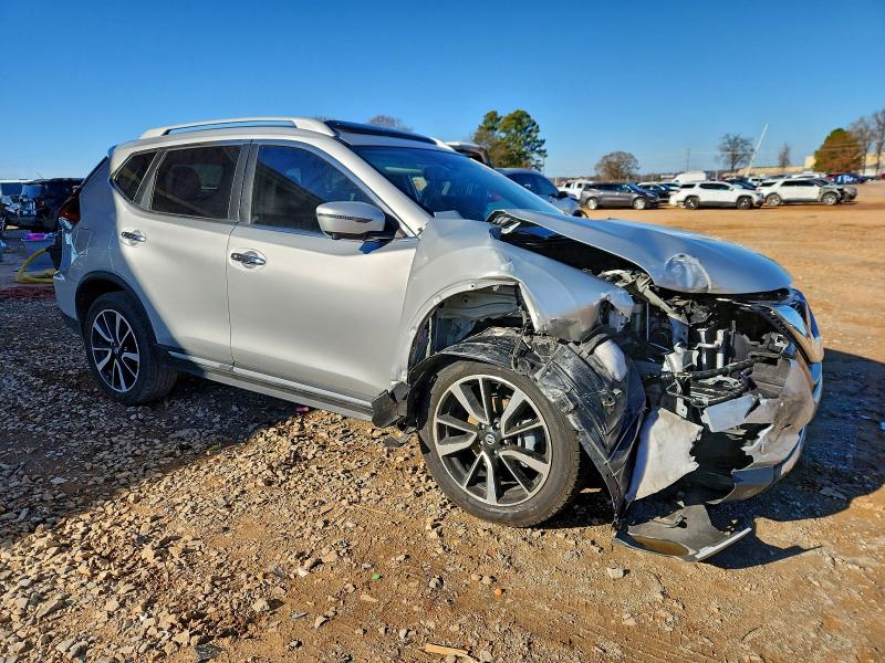 Фото 4 - NISSAN ROGUE