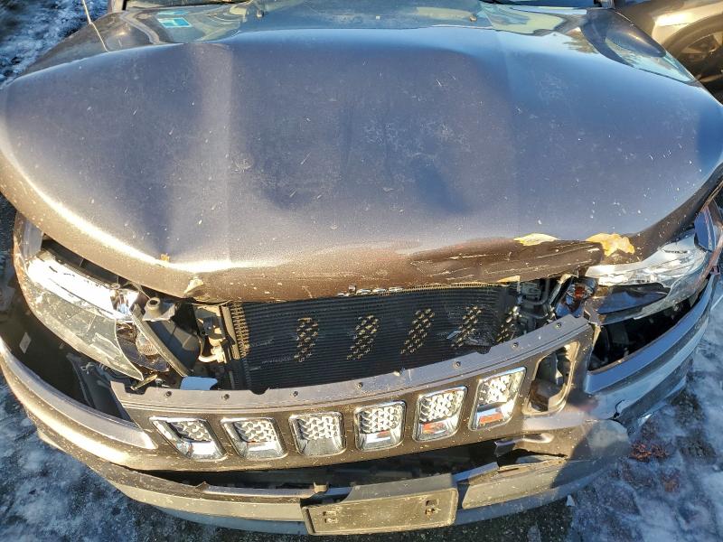 Фото 12 - JEEP COMPASS