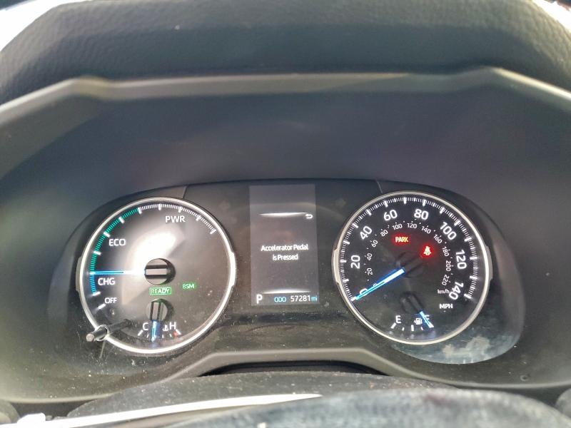 Фото 9 - TOYOTA RAV4