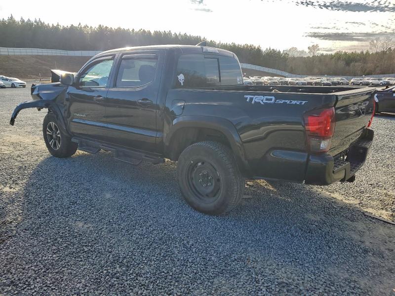 Фото 2 - TOYOTA TACOMA