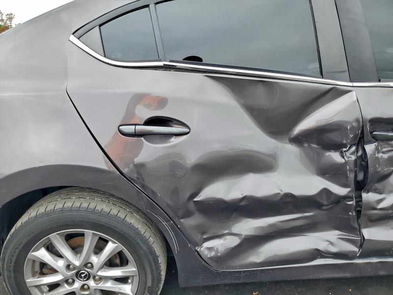 MAZDA 3 2018 VIN 3MZBN1U72JM260046