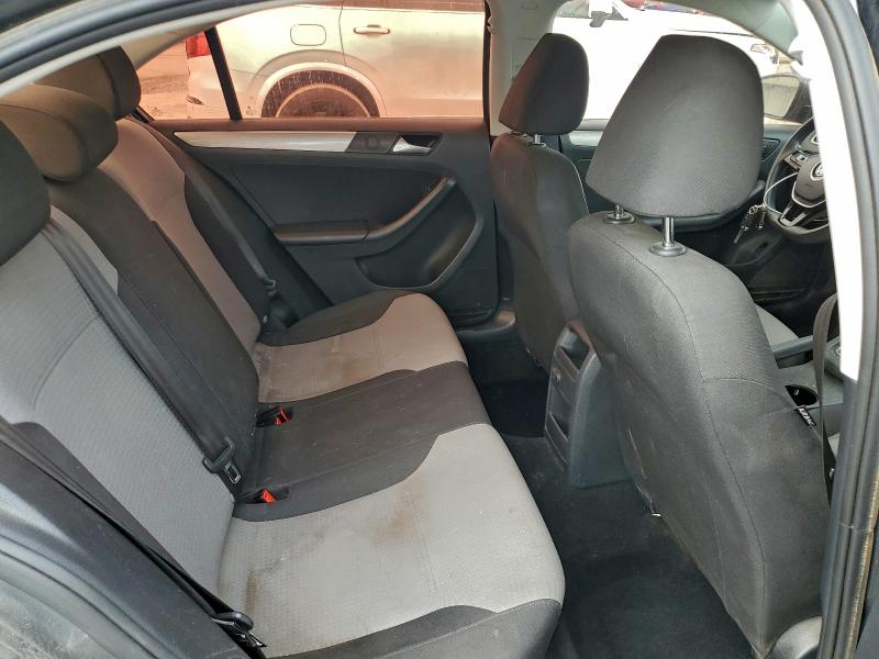 Фото 10 - VOLKSWAGEN JETTA