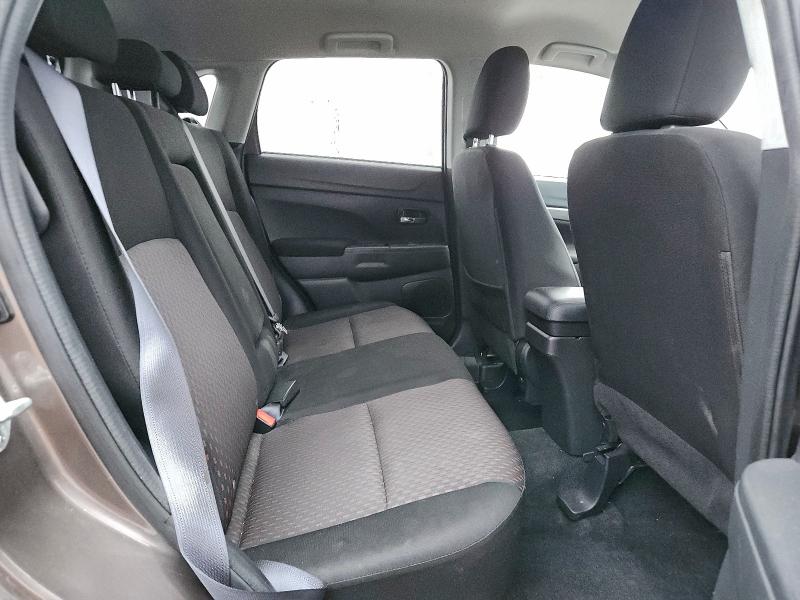 Фото 11 - MITSUBISHI OUTLANDER