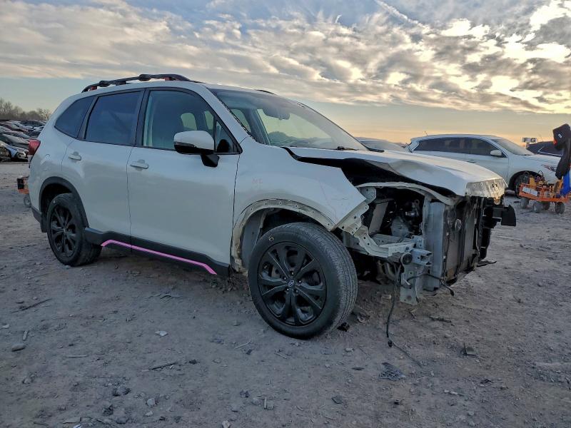 Фото 4 - SUBARU FORESTER