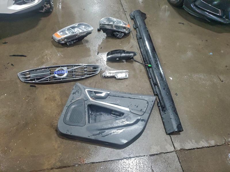 Фото 12 - VOLVO S60