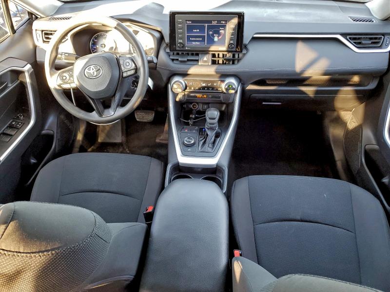 Фото 8 - TOYOTA RAV4