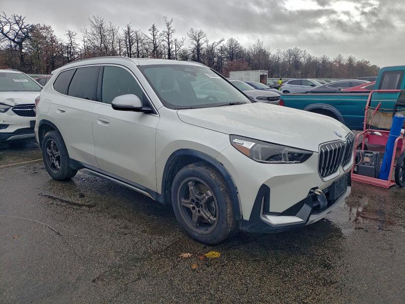Фото 4 - BMW X1