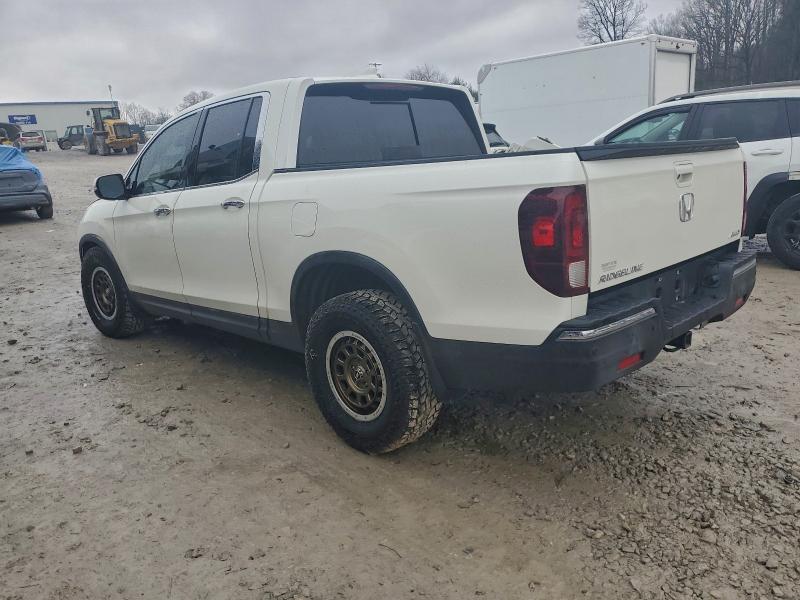 Фото 2 - HONDA RIDGELINE