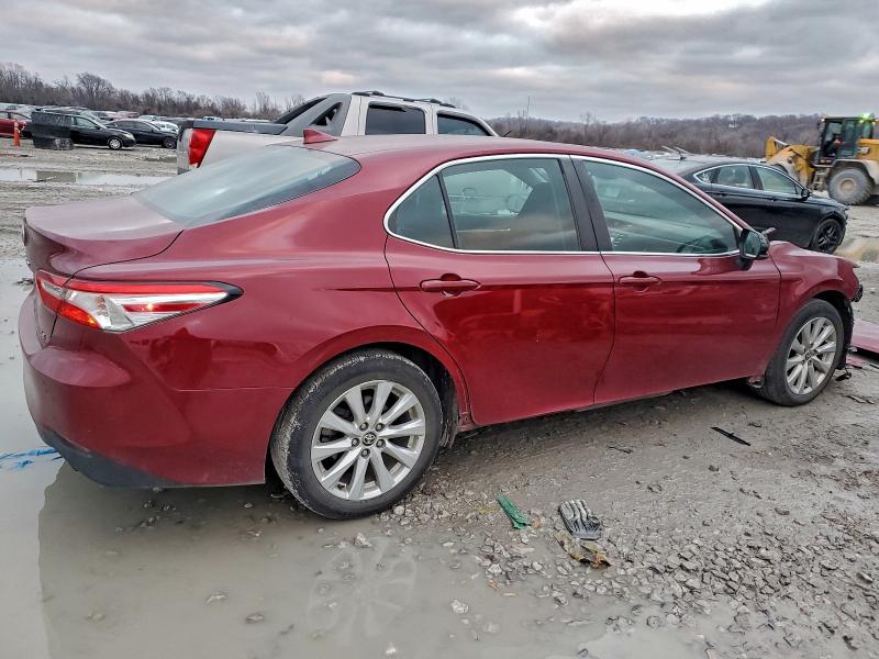 Фото 3 - TOYOTA CAMRY