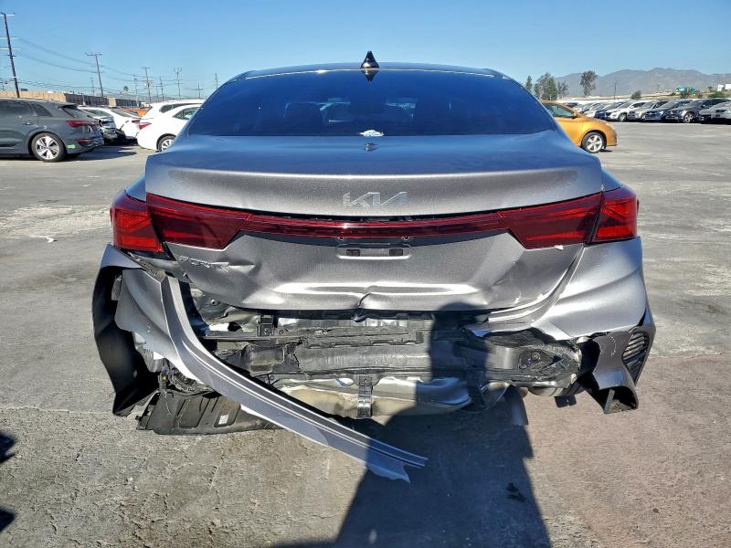 Фото 6 - KIA FORTE