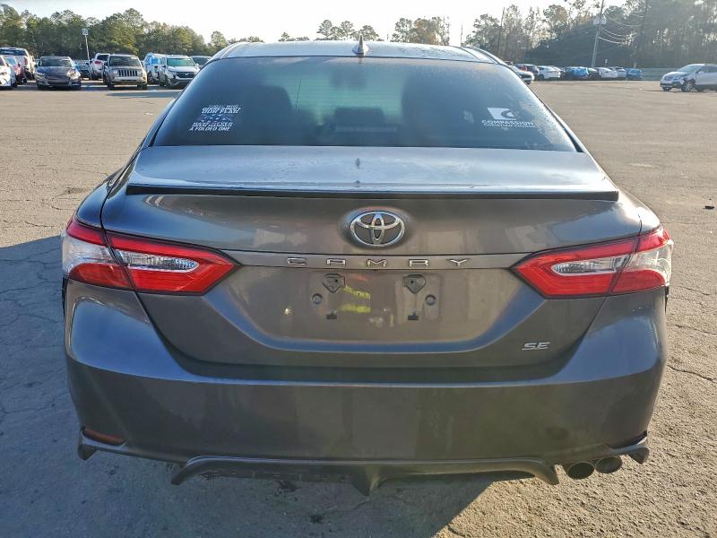 Фото 6 - TOYOTA CAMRY