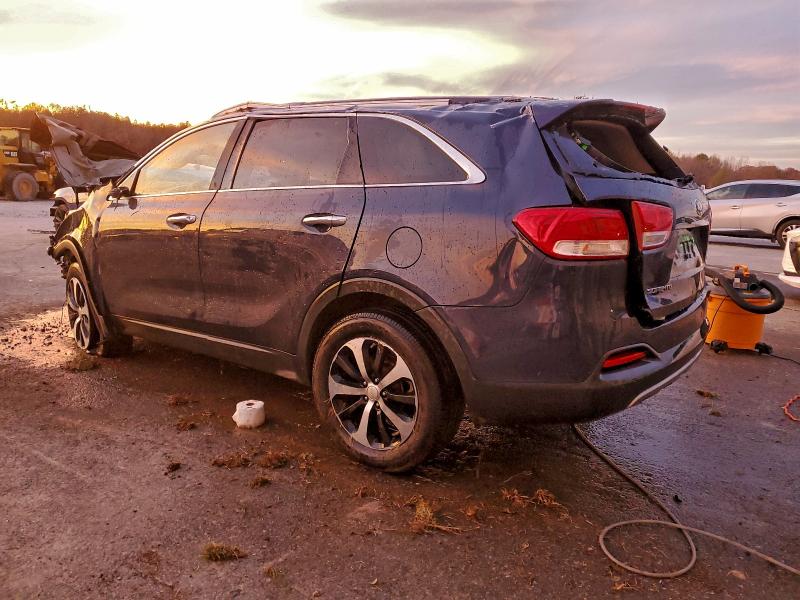 Фото 2 - KIA SORENTO