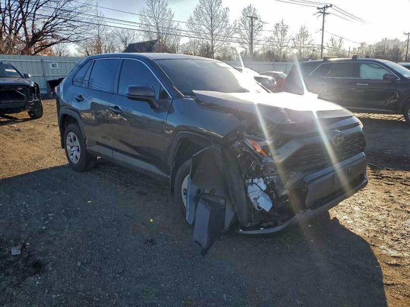 Фото 4 - TOYOTA RAV4