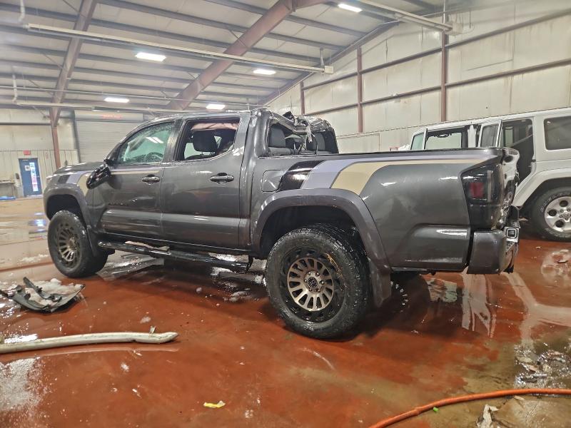 Фото 2 - TOYOTA TACOMA