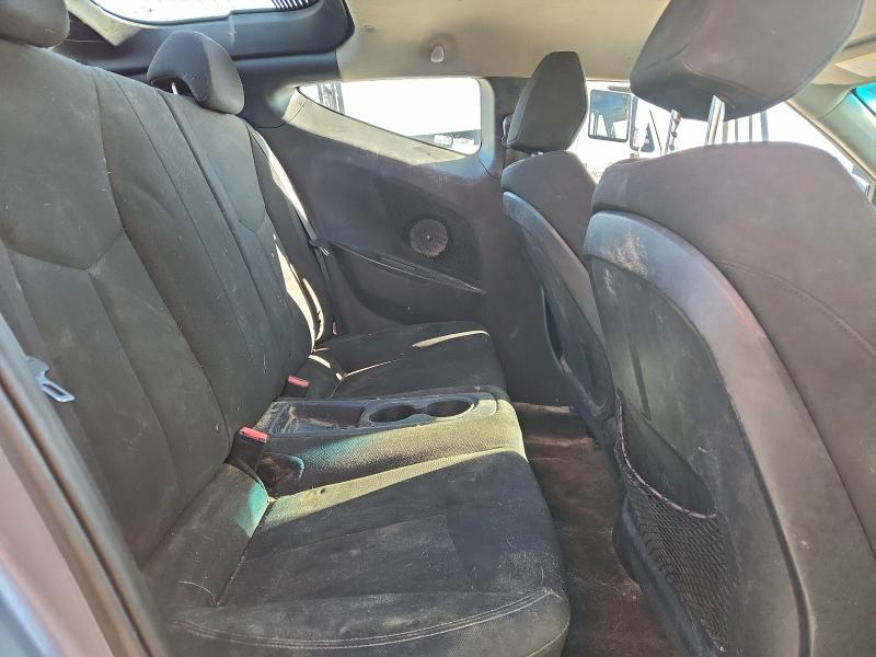 Фото 10 - HYUNDAI VELOSTER