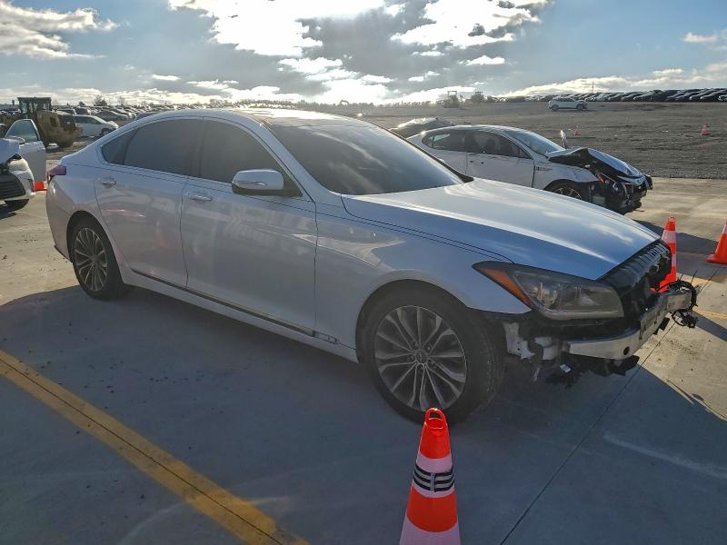 2015 HYUNDAI GENESIS