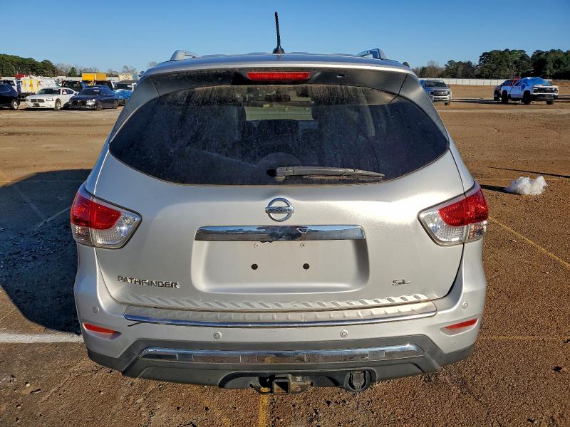 Фото 6 - NISSAN PATHFINDER