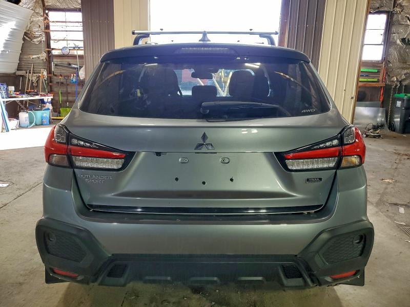 Фото 6 - MITSUBISHI OUTLANDER