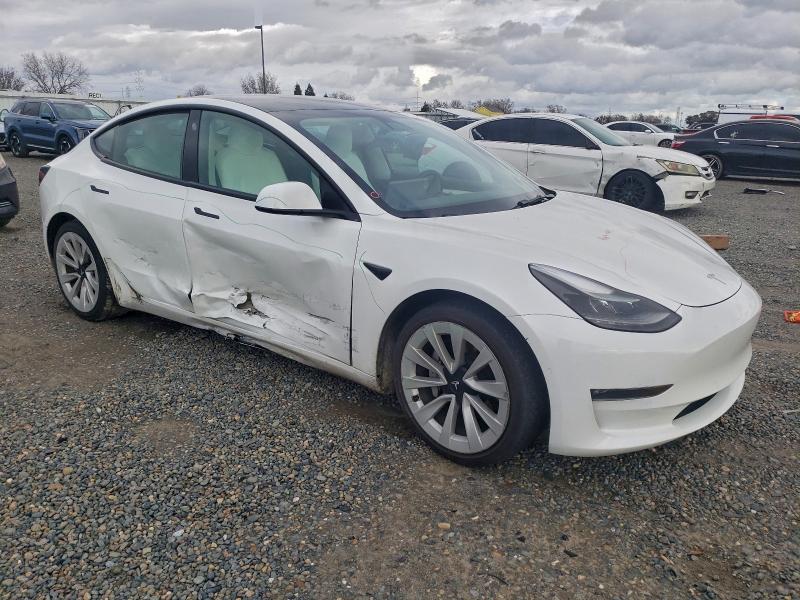 Фото 4 - TESLA MODEL 3