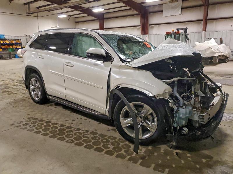 Фото 4 - TOYOTA HIGHLANDER