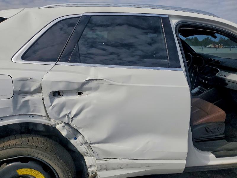 Фото 11 - AUDI Q3