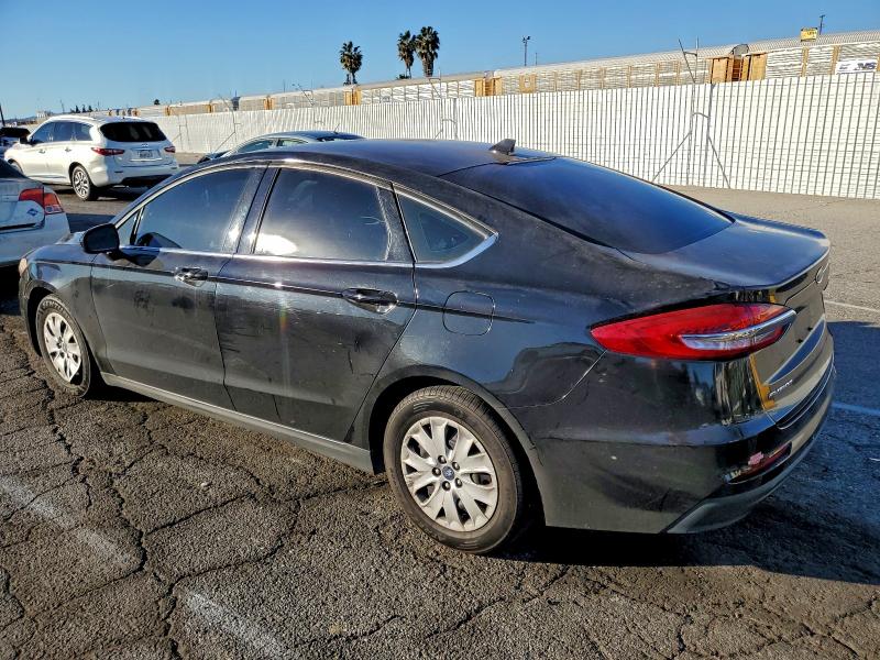 Фото 2 - FORD FUSION