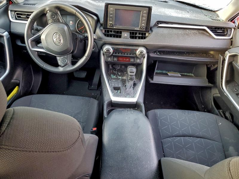 Фото 8 - TOYOTA RAV4