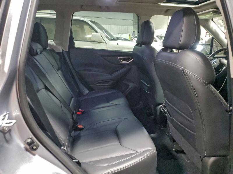 Фото 10 - SUBARU FORESTER