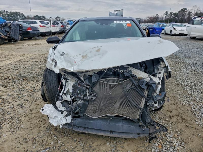 Фото 5 - TOYOTA CAMRY