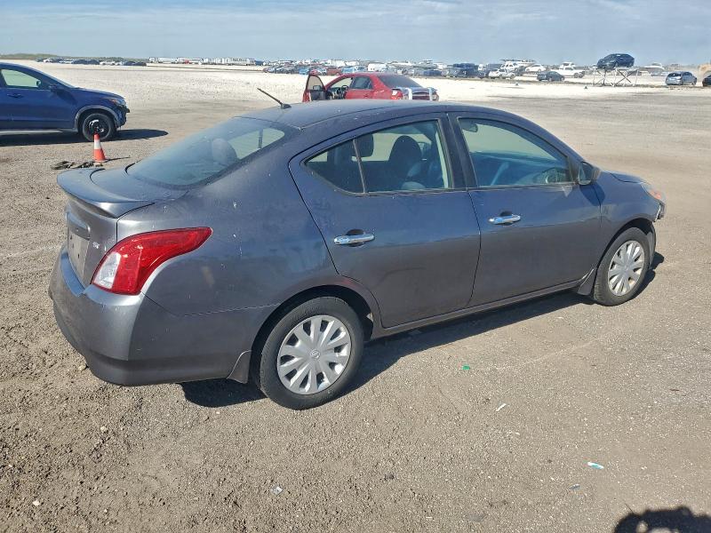 Фото 3 - NISSAN VERSA