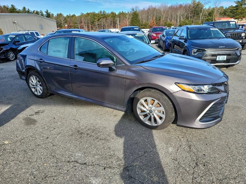 Фото 4 - TOYOTA CAMRY