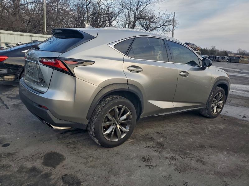 Фото 3 - LEXUS NX