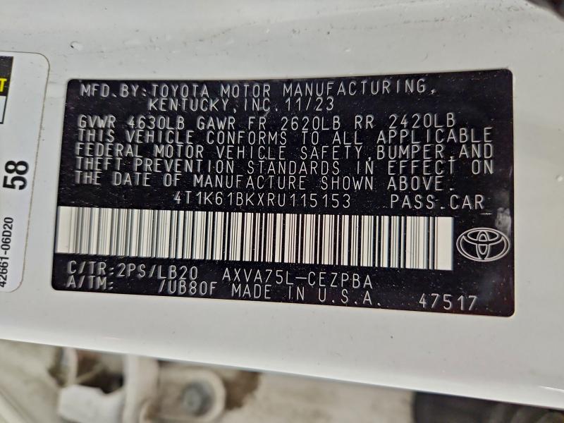 Фото 13 - TOYOTA CAMRY