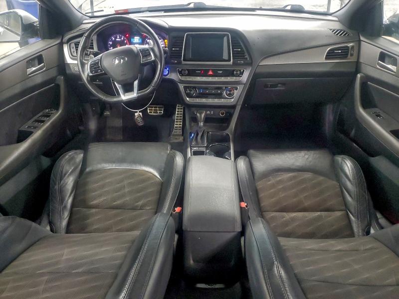 Фото 8 - HYUNDAI SONATA