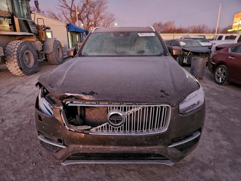 Фото 5 - VOLVO XC90