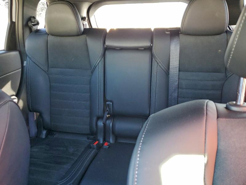 Фото 10 - MITSUBISHI OUTLANDER