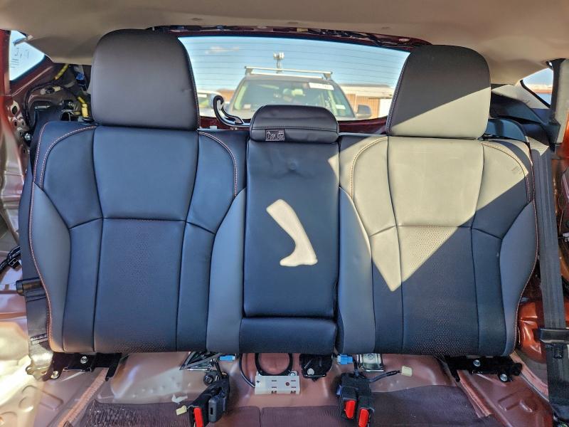 Фото 10 - SUBARU CROSSTREK