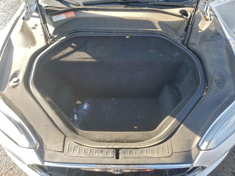 Фото 11 - TESLA MODEL S