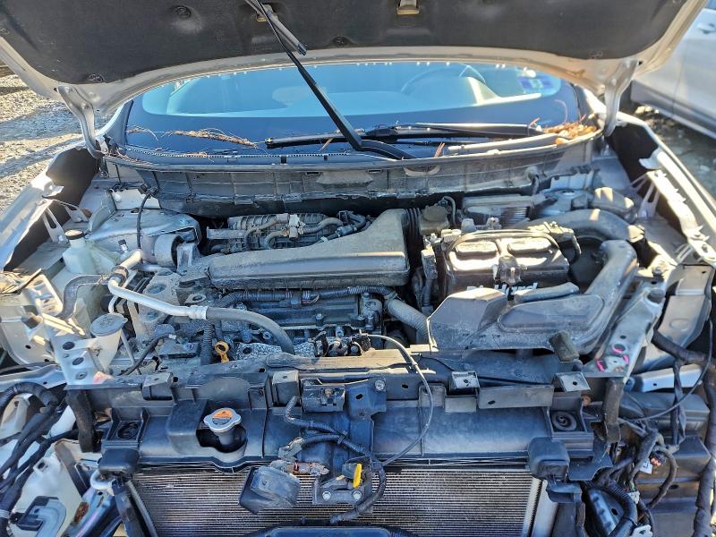 Фото 11 - NISSAN ROGUE